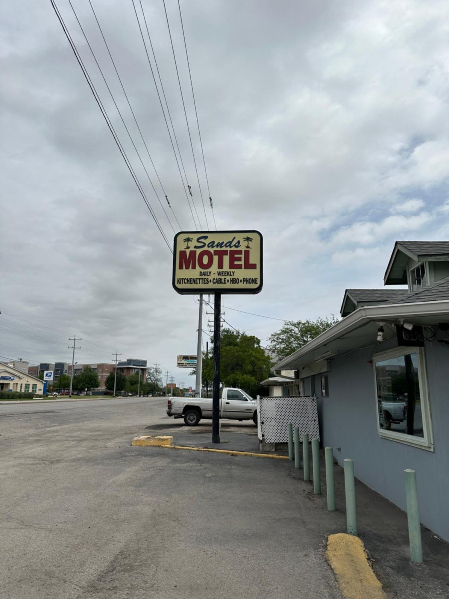 Sands Motel San Antonio Exterior photo